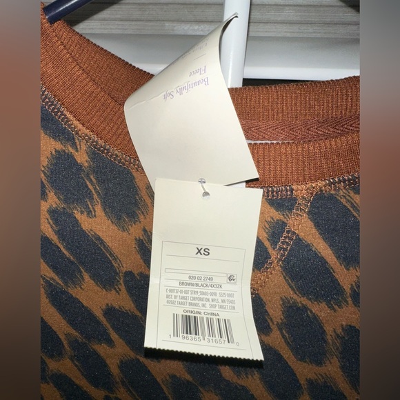 Stars Above Leopard Print Lounge Set - Picture 6 of 8